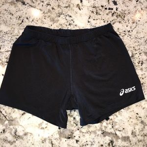 ASICS women’s 4 inch seam breathable spandex🏐